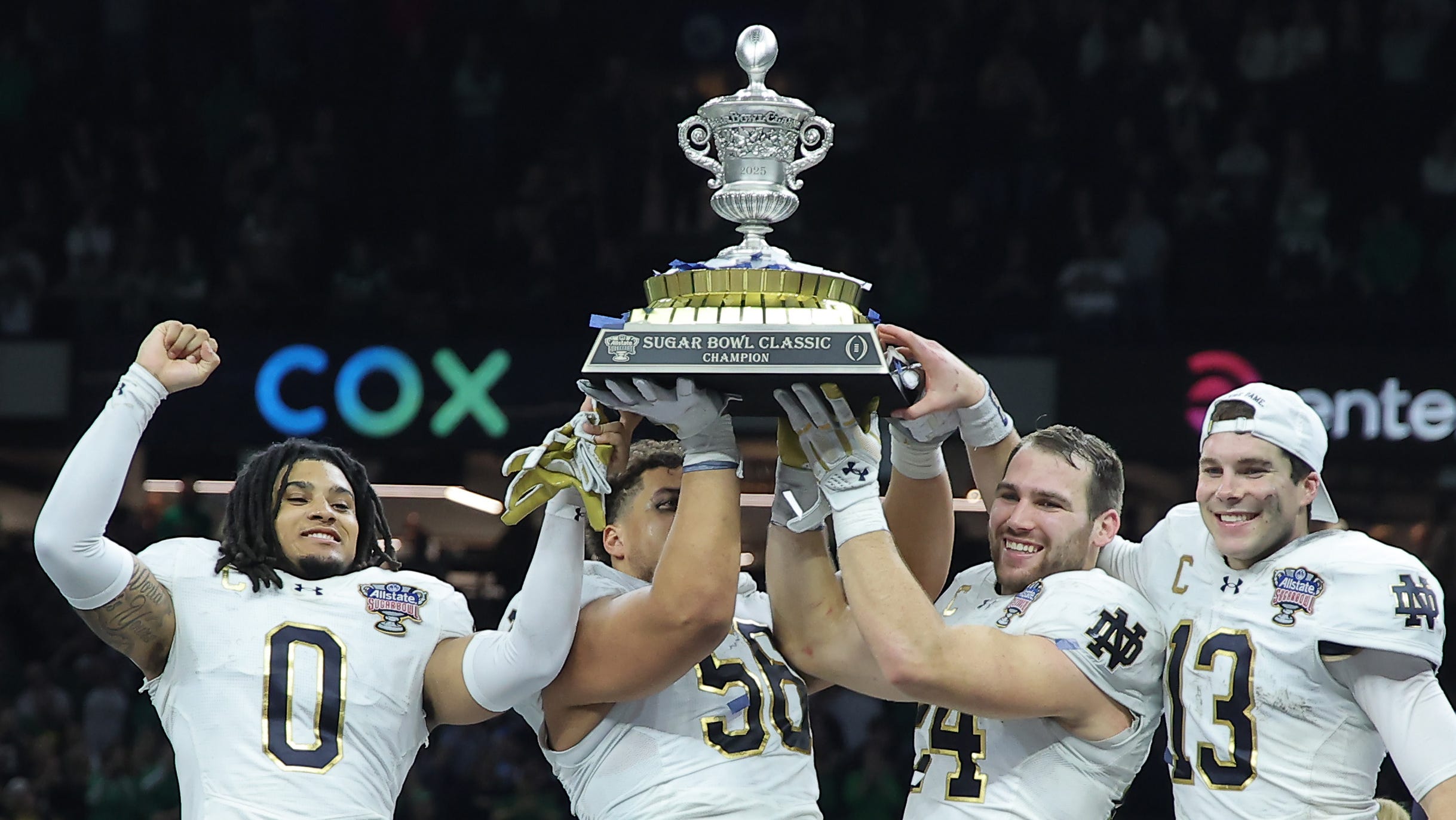 e seigneur. Protégez-moi."sortie : titre : le quart-arrière Riley Leonard et les Notre Dame Fighting Irish se qualifient pour la demi-finale des éliminatoires du football universitaire après une victoire 23-10 contre les Bulldogs de Géorgie au Sugar 