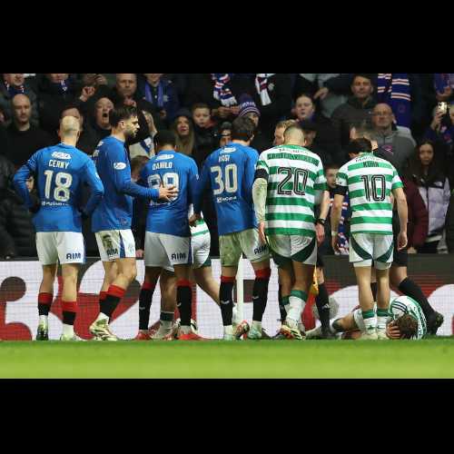 Arne Engels von Celtic bricht sein Schweigen, nachdem er von einer Münze getroffen wurde, die ein Fan der Rangers geworfen hatte