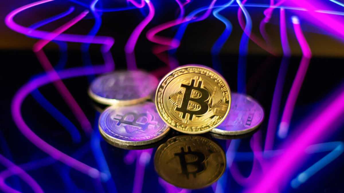 ビットコイン: 世界金融を変革する革命的な暗号通貨