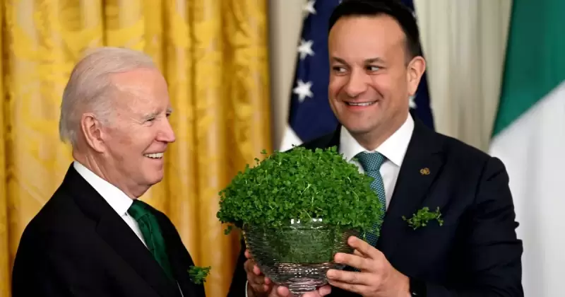 Taoiseach의 선물은 아일랜드 유산을 반영하고 외교를 강화합니다. Taoiseach의 선물은 아일랜드 유산을 반영하고 외교를 강화합니다.