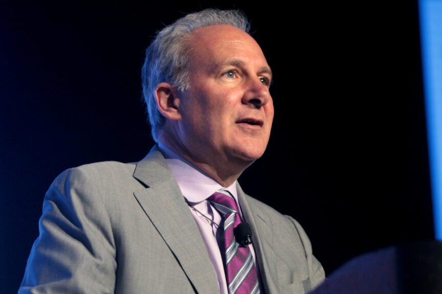 Bitcoin BTC/USD-Kritiker Peter Schiff entfacht Legitimitätsdebatten neu und bezeichnet BTC als Meme-Coin ohne inneren Wert