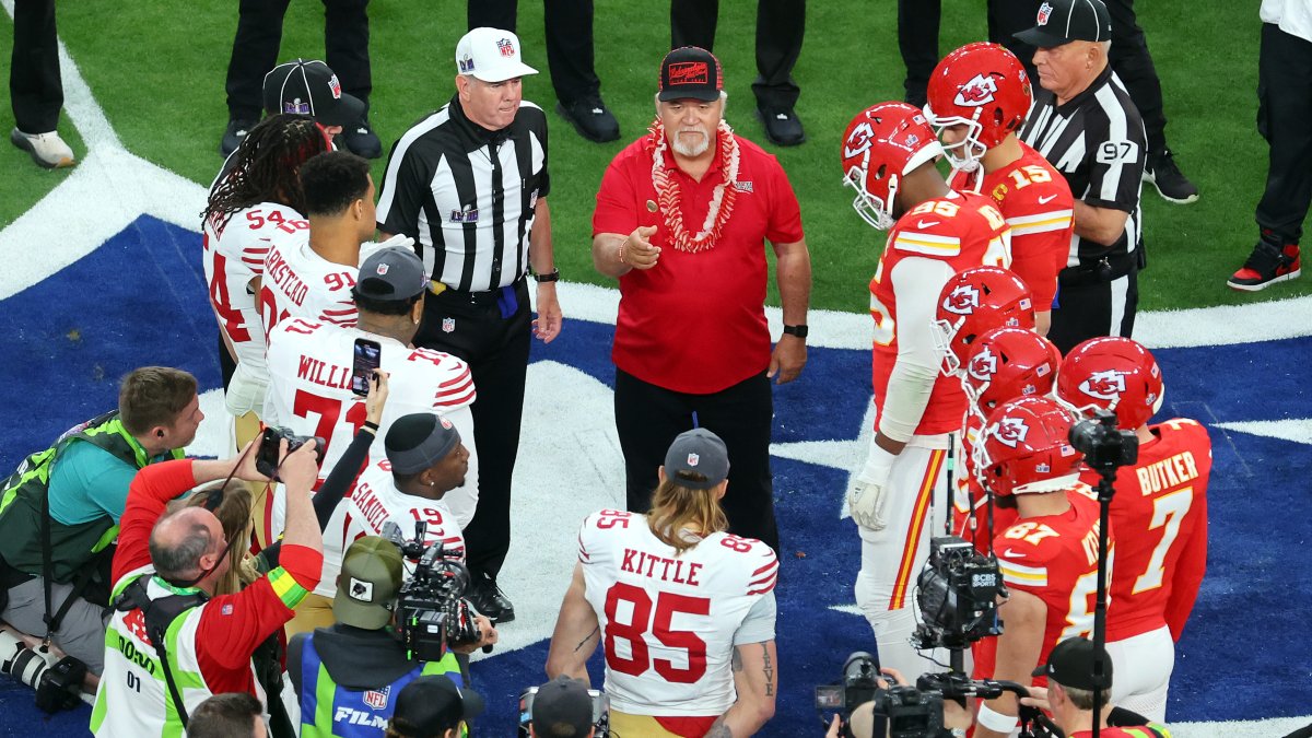 Les queues échouent jamais dans le Super Bowl? Et est-il préférable de perdre le tirage au sort du Super Bowl?