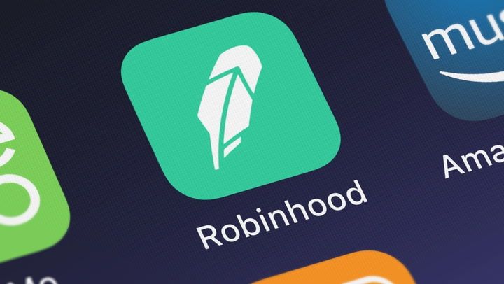 Le procès de Coinbase SEC abandonnant pourrait aider à stimuler Robinhood, prétend que les jetons de sécurité