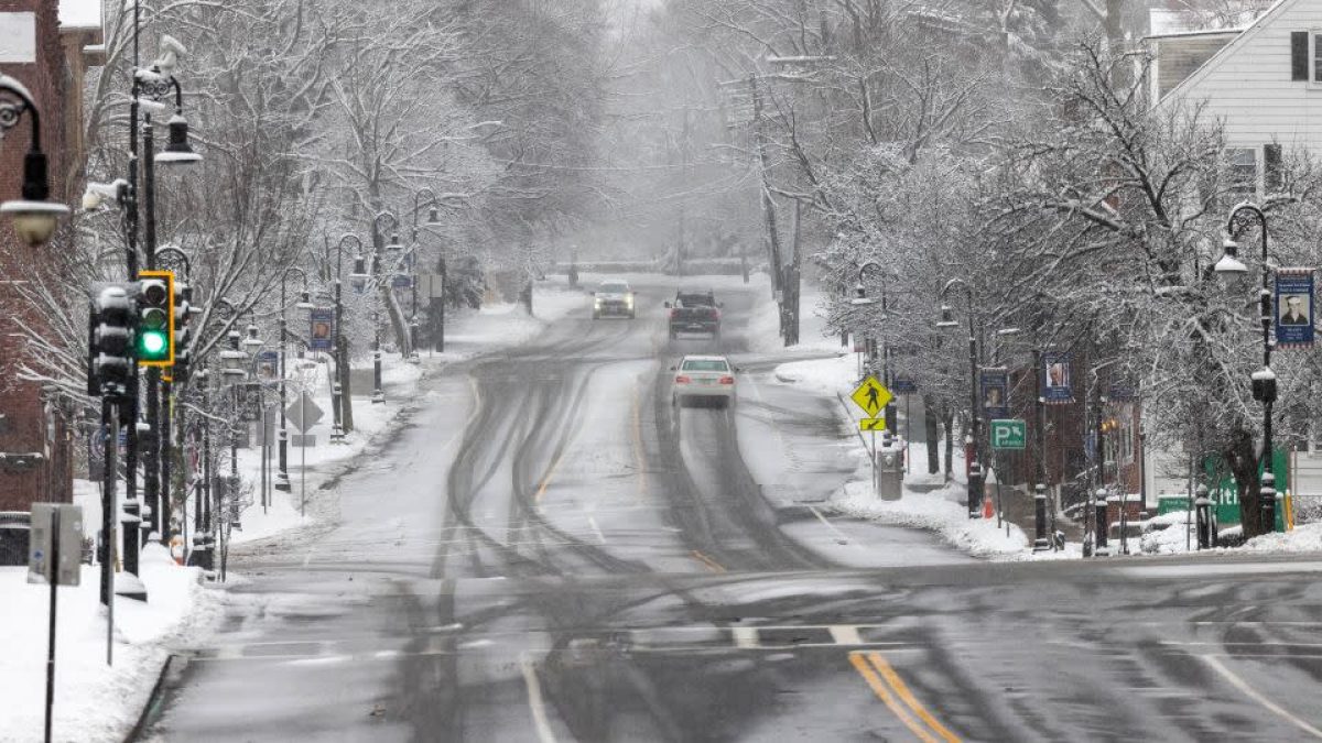 Les résidents des côtes du Nord et de la Caroline du Sud s'accumulent pour Cold Snap