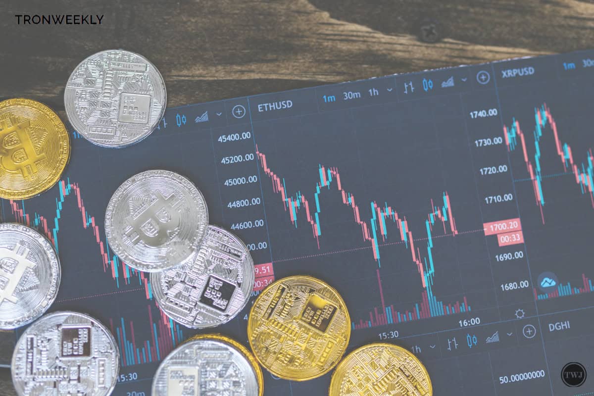 Bitcoin (BTC) Dominance (BTC.D) Near Its Cycle Peak, Market Awaiting Altseason