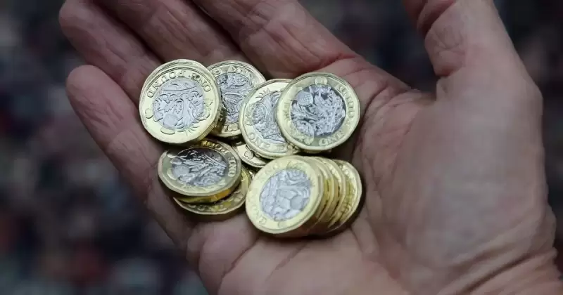 'check' for tiny error on £1 coin that could raise value to £2,500 'check' for tiny error on £1 coin that could raise value to £2,500
